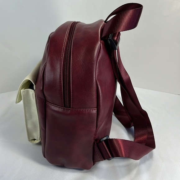 Hogwarts Backpack, Sealed Letter Pocket, dark red, cream, gold - Picture 4 of 13